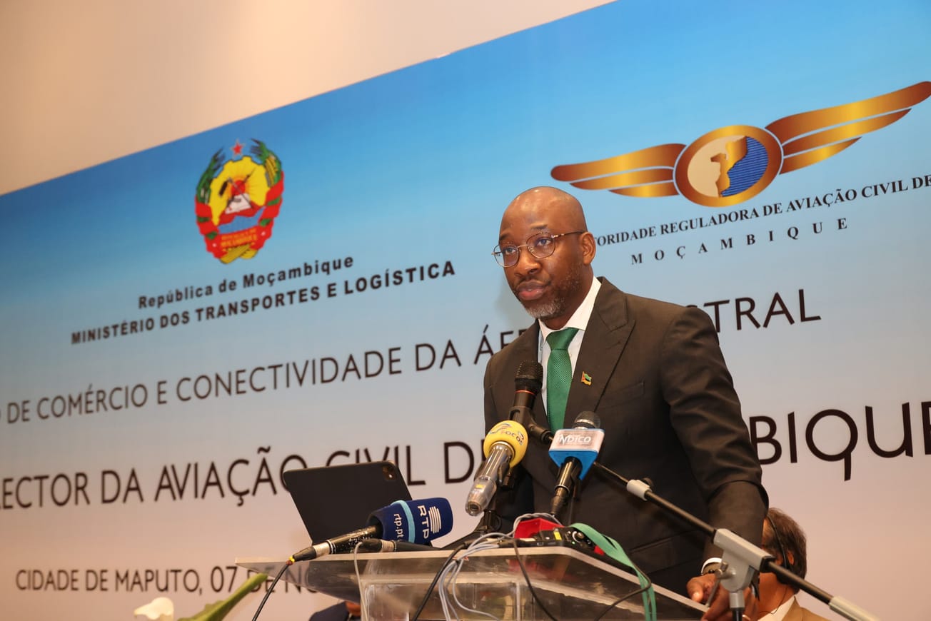 A bull in an airport shop